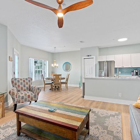 On Flagler Avenue! Dog Friendly With Balcony And Parking Walk To The Beach! New Smyrna Beach Bagian luar foto