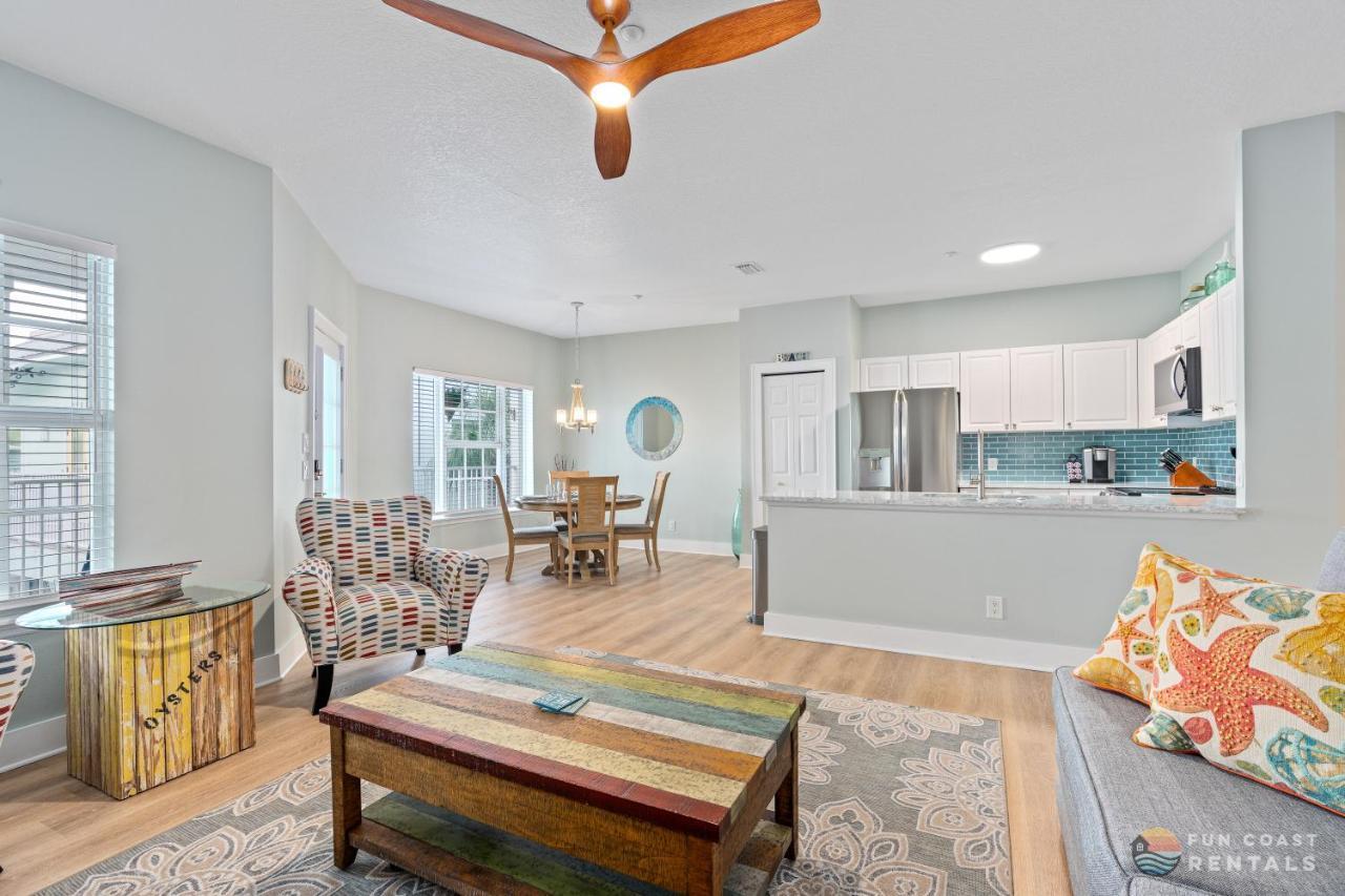 On Flagler Avenue! Dog Friendly With Balcony And Parking Walk To The Beach! New Smyrna Beach Bagian luar foto