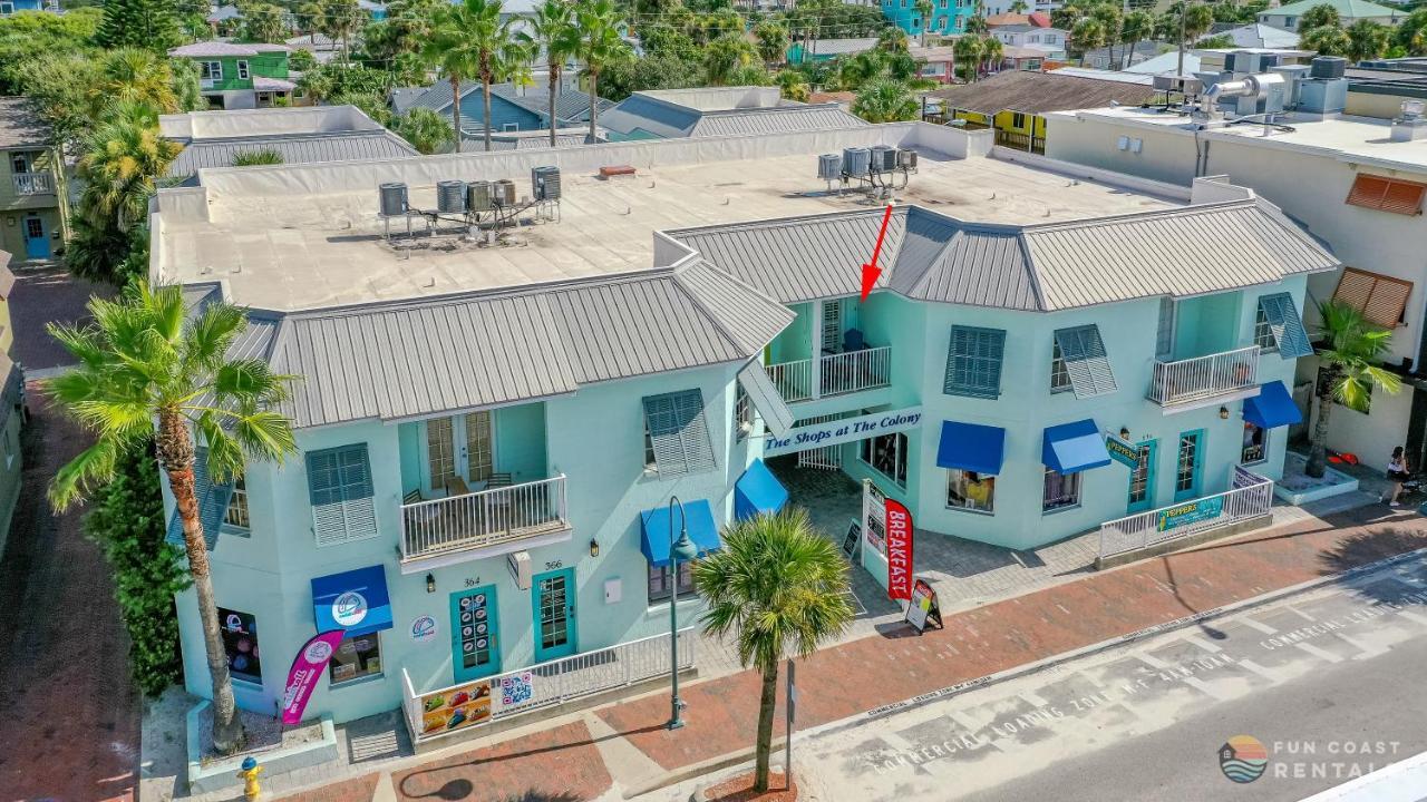 On Flagler Avenue! Dog Friendly With Balcony And Parking Walk To The Beach! New Smyrna Beach Bagian luar foto